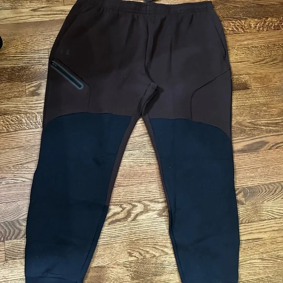 Under Armour Unstoppable Fleece Black and Brown Joggers - Picture 4 of 8